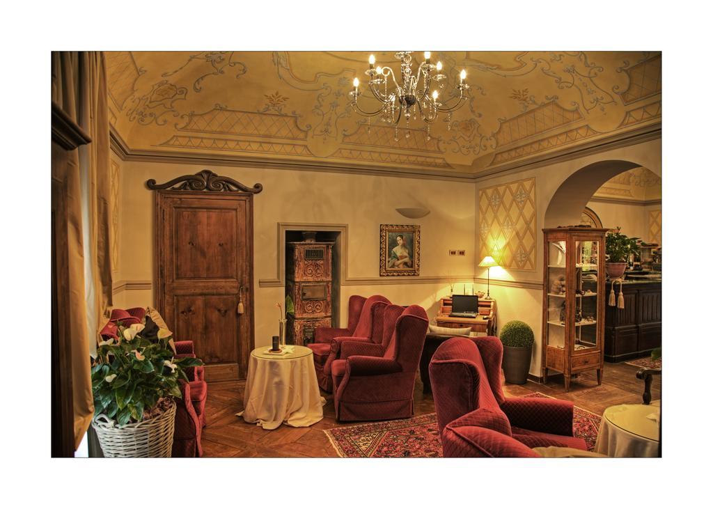 Hotel Villa Beccaris Monforte dʼAlba Extérieur photo