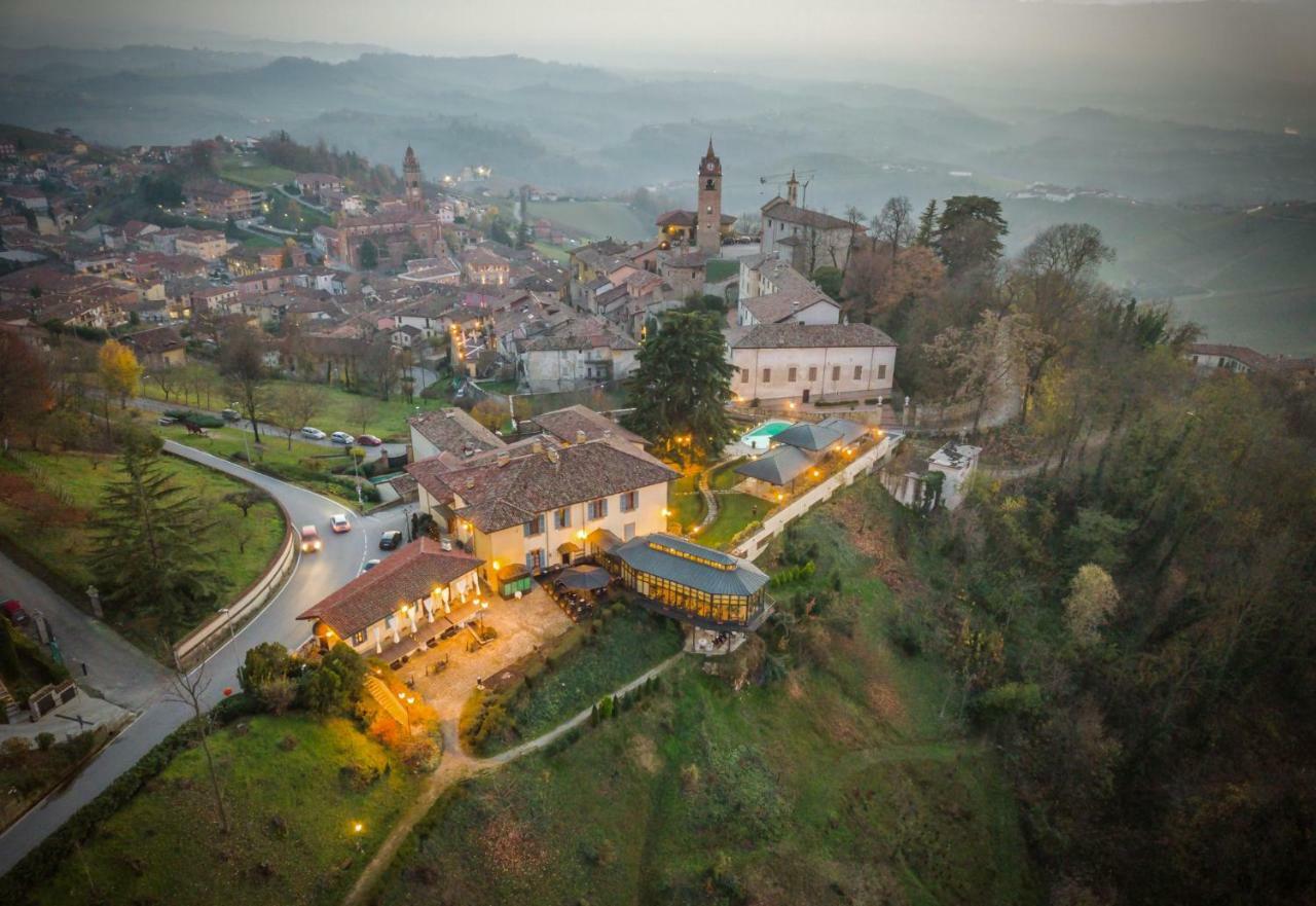 Hotel Villa Beccaris Monforte dʼAlba Extérieur photo